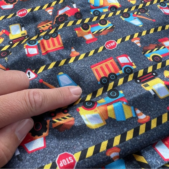 Bumblito Bee Luxe Blanket - Plush Minky & Smooth Satin - 40”x60” - Haulin’ - Picture 4 of 6